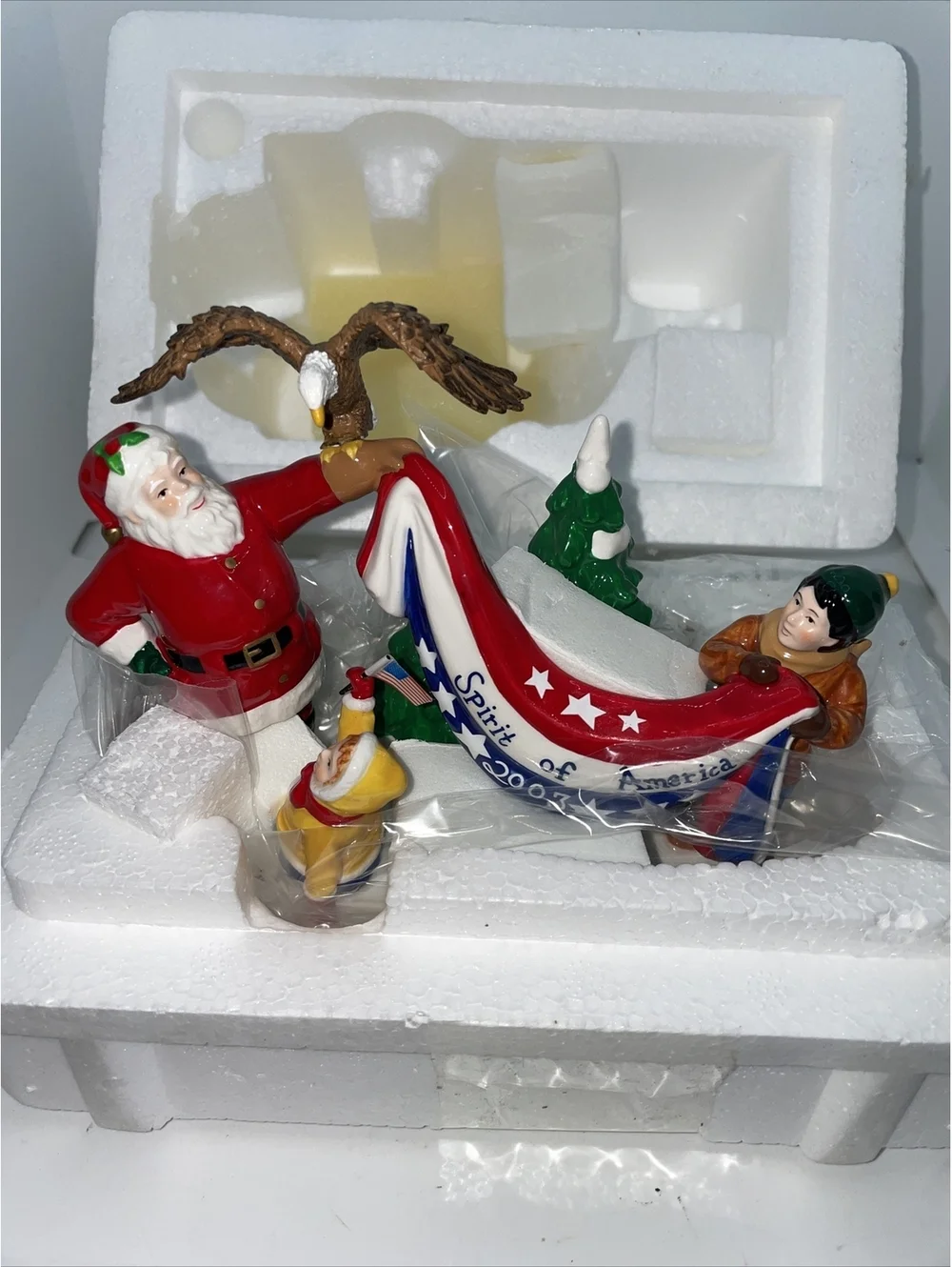 Department 56 Santa Comes to Town, 2003 The Original Snow Village #56 55194